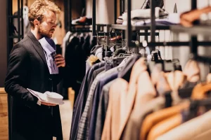 Choosing Uniform Dealers